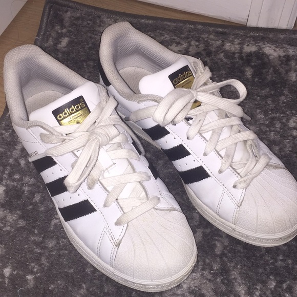 adidas superstars size 6 adidas superstars size 6